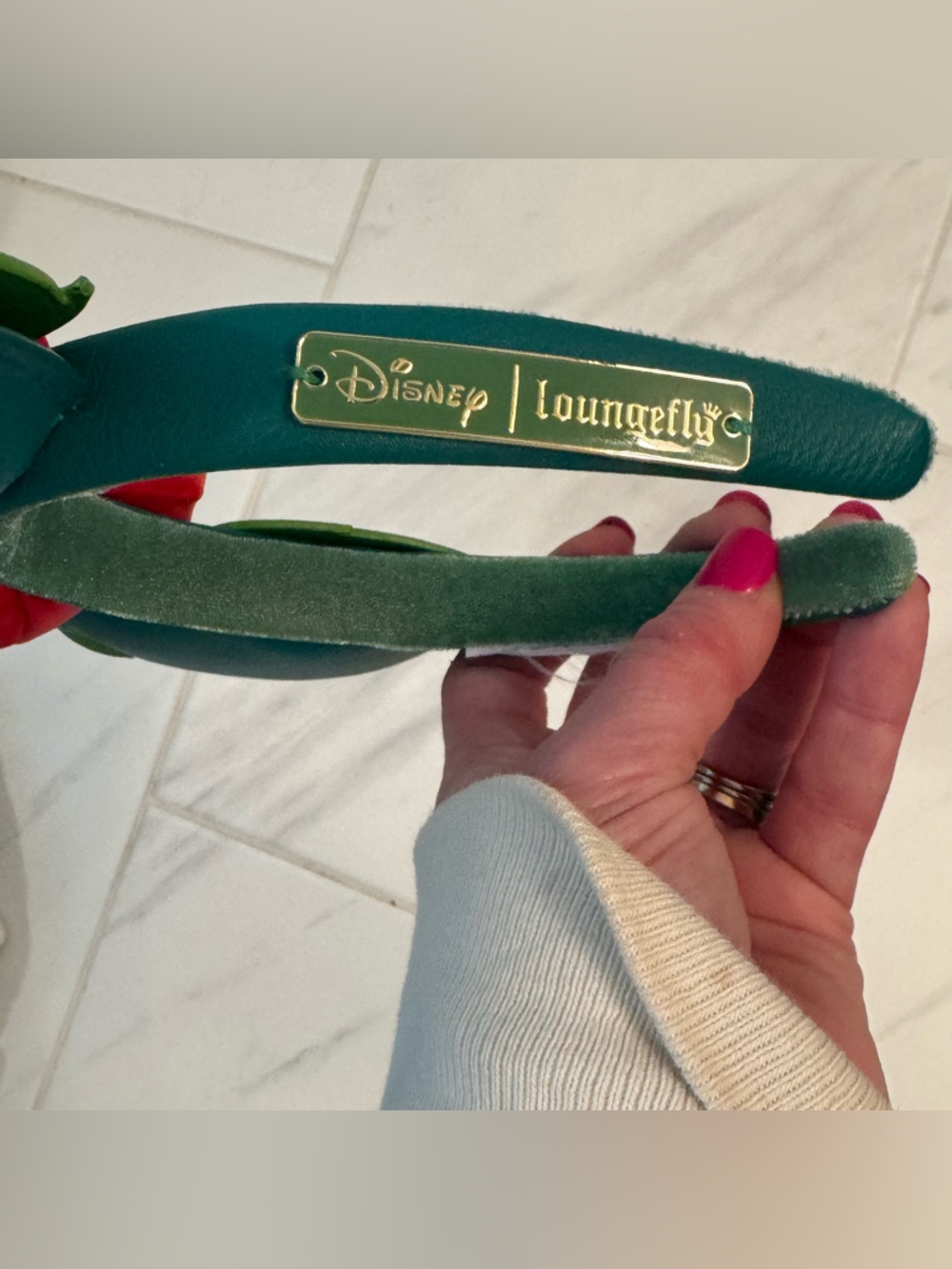 Disney Loungefly Ears Headband - 2023 Holiday Mickey & Minnie - Picture 5 of 5
